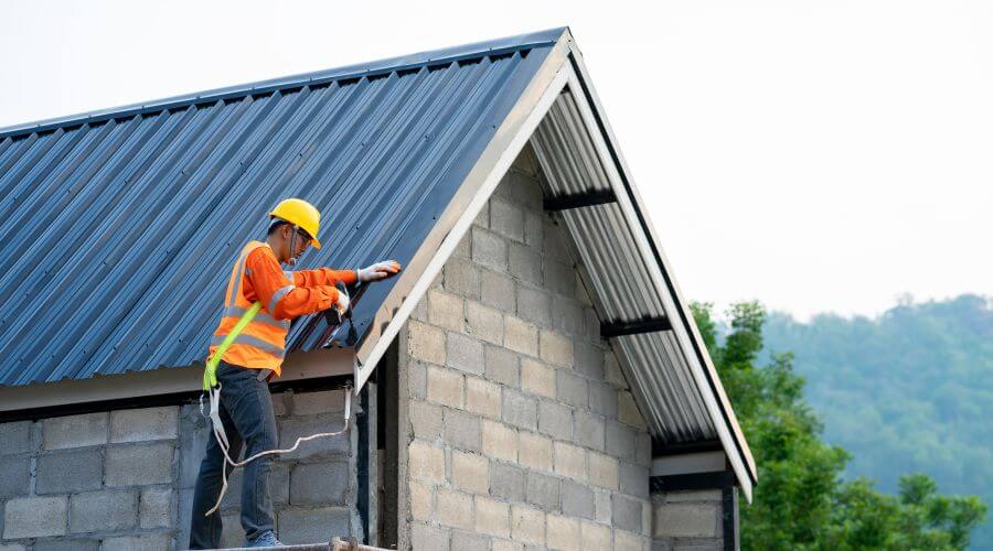 Professional gutter cleaning in Pemberton, OH